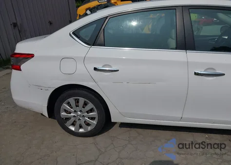 2015 Nissan Sentra S z USA, uszkodzony, nr VIN 3N1AB7AP1FY312199
